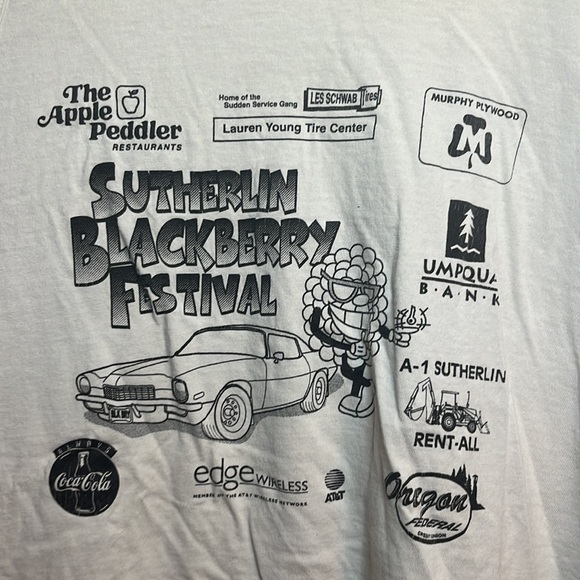 Slightly distressed Blackberry festival Camaro tank top - Picture 6 of 8